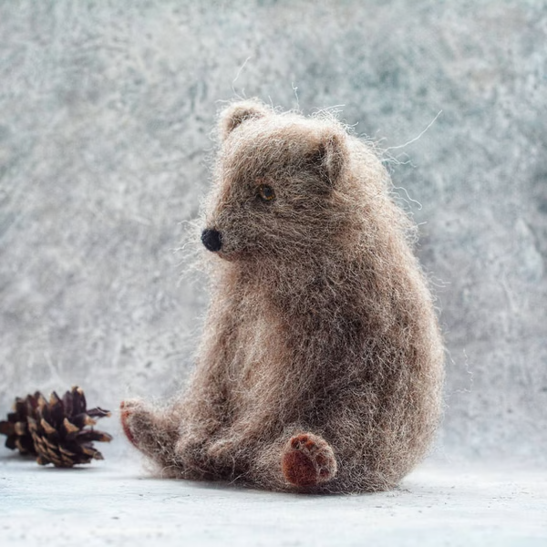 Needle felted bear/Realistic animal/Needle felted animal/Bear figure/Brown bear