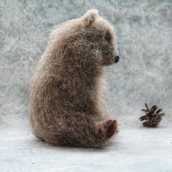 Needle felted bear/Realistic animal/Needle felted animal/Bear figure/Brown bear