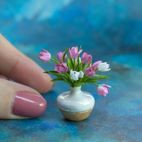 Miniature tulips in a ceramic vase | Dollhouse miniatures | Miniature flowers