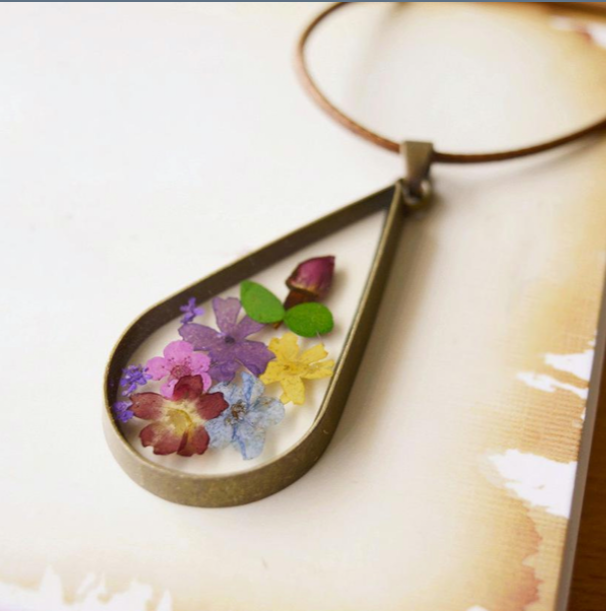 Terrarium Bronze Necklace