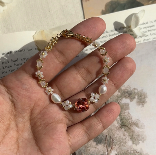 Red stone beaded bracelet, Dainty handmade bracelet, Aesthetic jewelry, Seed bead jewelry, Crystals bracelet, Gift